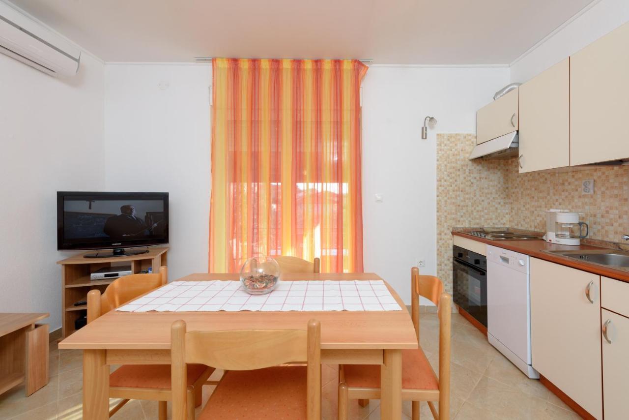 Apartmani Petra Trogir Exterior photo